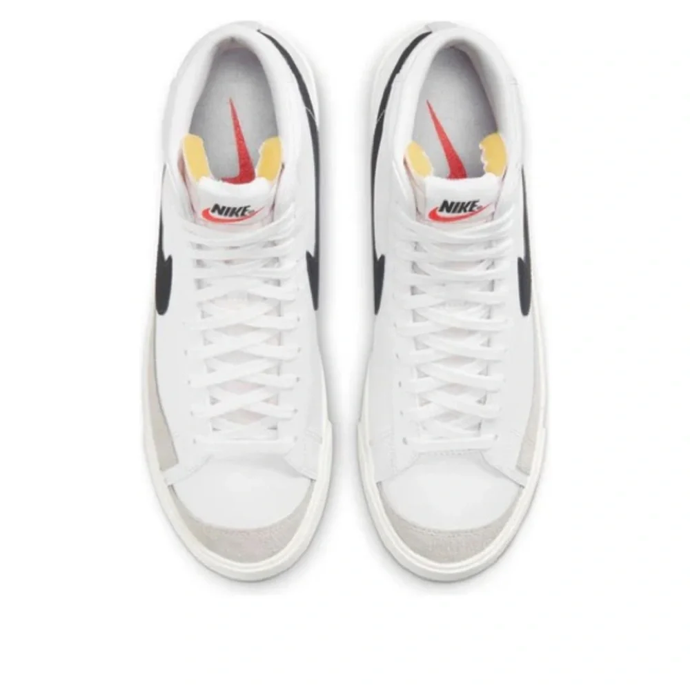 Nike Men's White Black High-Top Sneakers